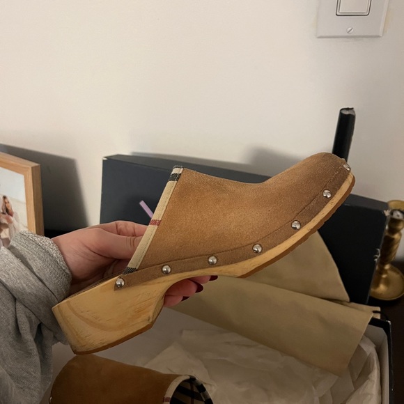 Burberry Tan Suede Nova Check Mule Clogs - Picture 8 of 10
